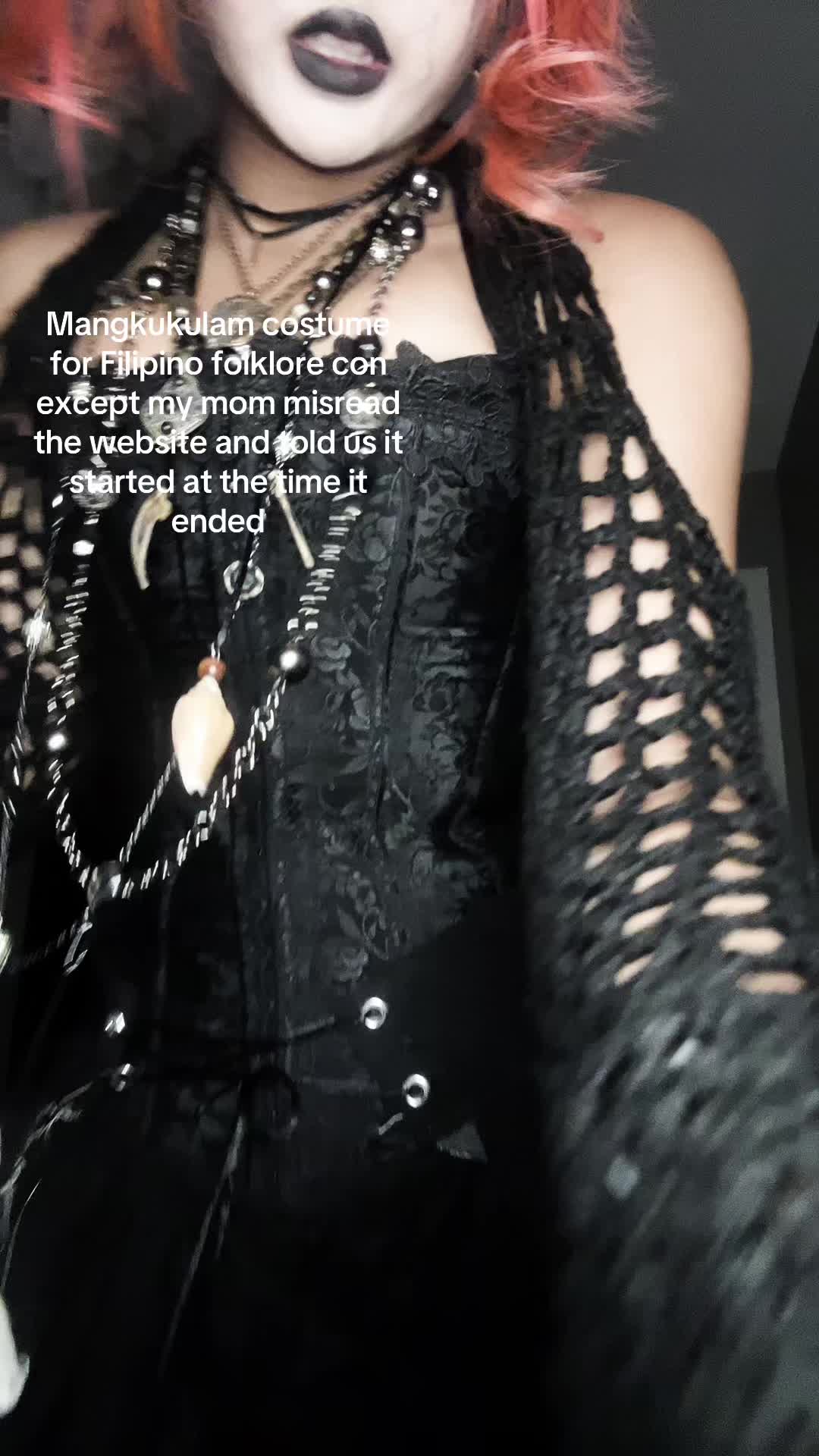 @lux🧟&zwj;♀️
