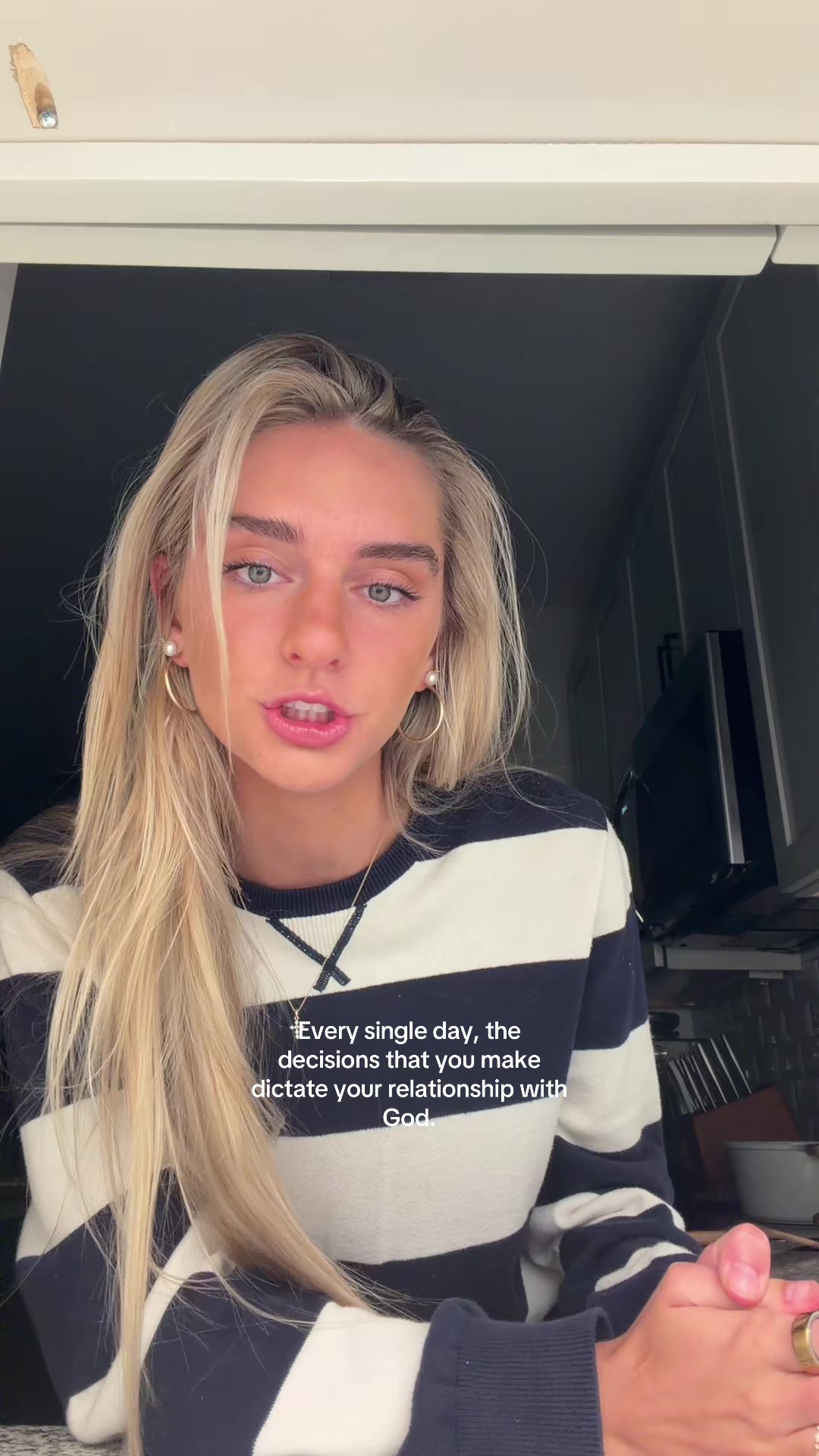 @AVERY RODRIGUEZ 🌺