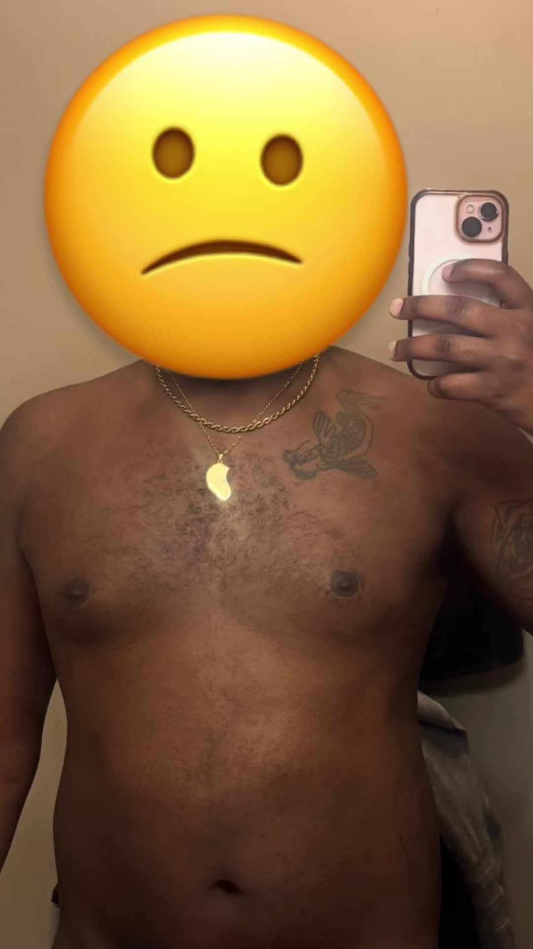 @_sneakyq_