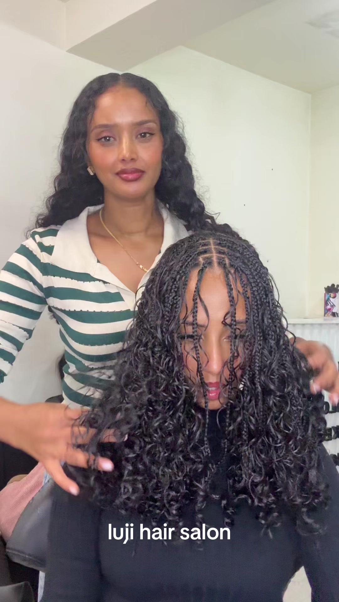 @Rahel__