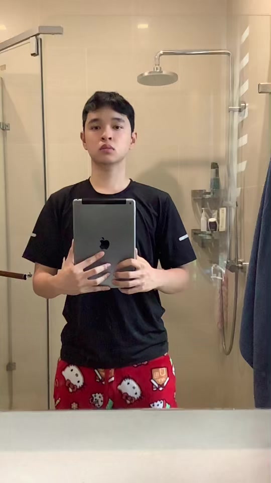 @Nam Ipad Kid 📱