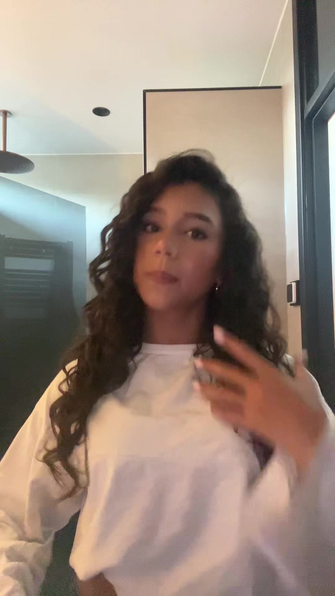 @𝐽𝑂𝑌𝐾𝐿𝑈𝐼𝑁