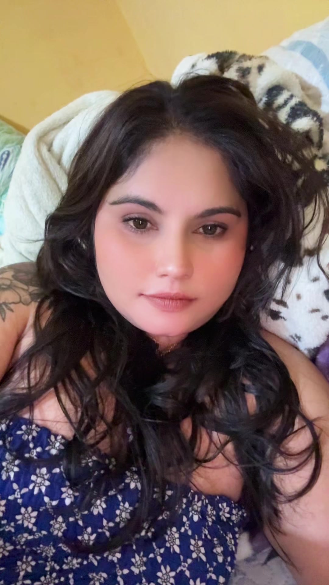 @SEXYNADIA123