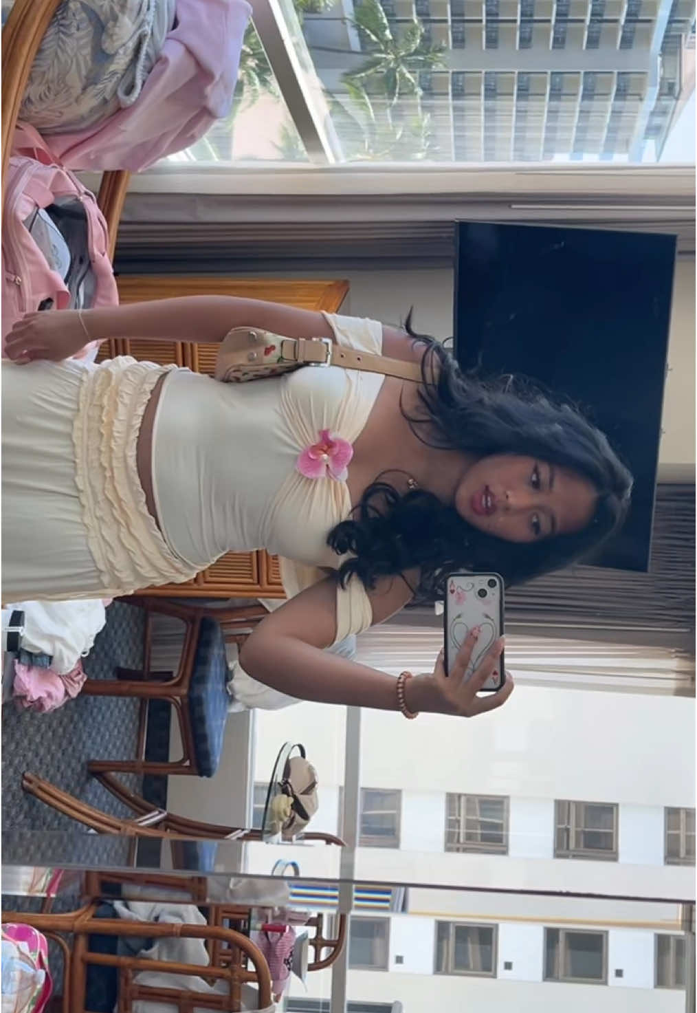 @🦢