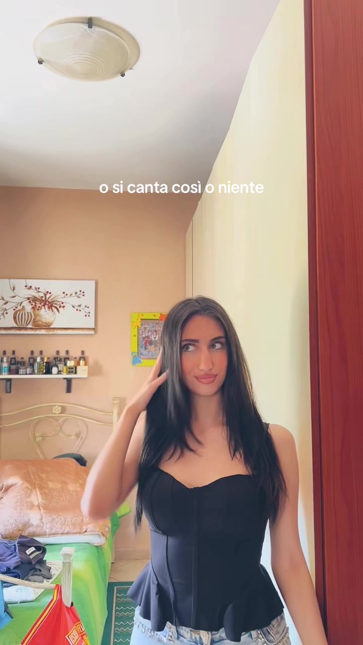 @𝓥🌙