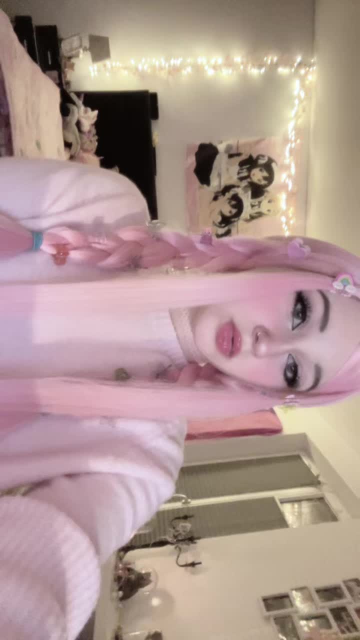 @Bunni 🐾🎀🧁