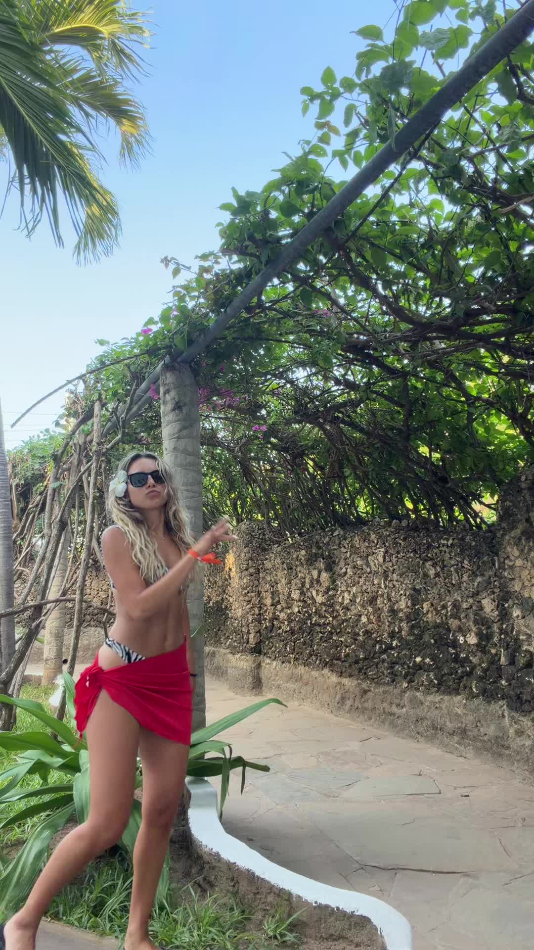 @emmadeltoro