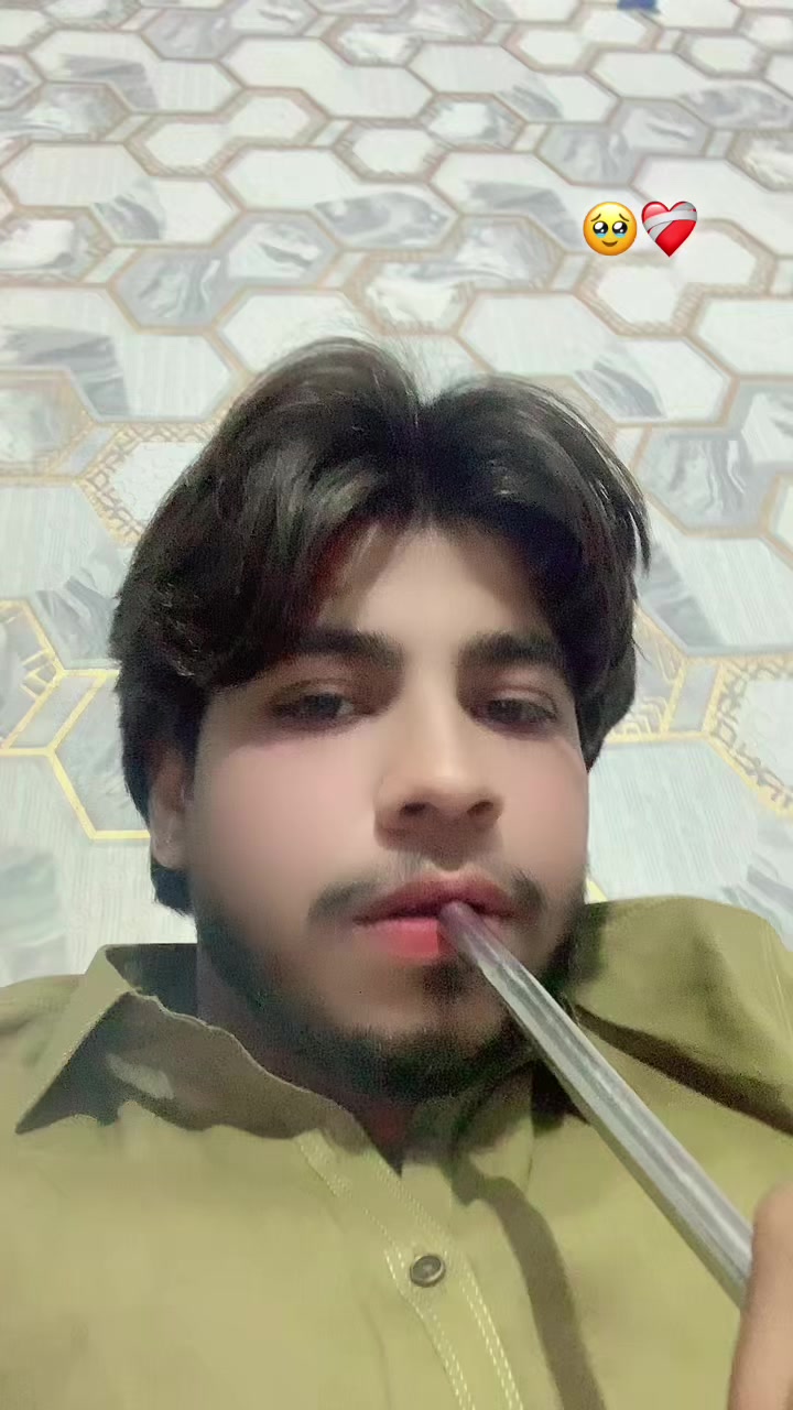 @بادشاہ🥀🍂