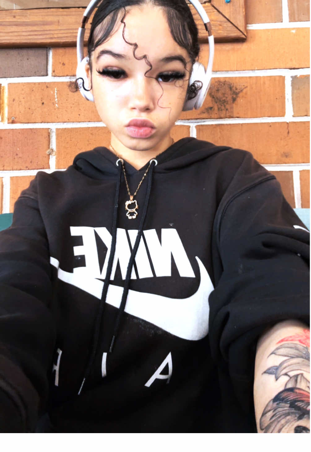 @Shy