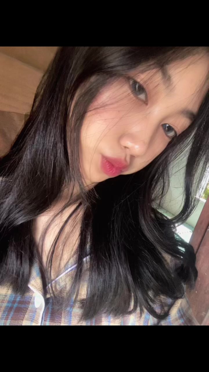 @skibidifiona
