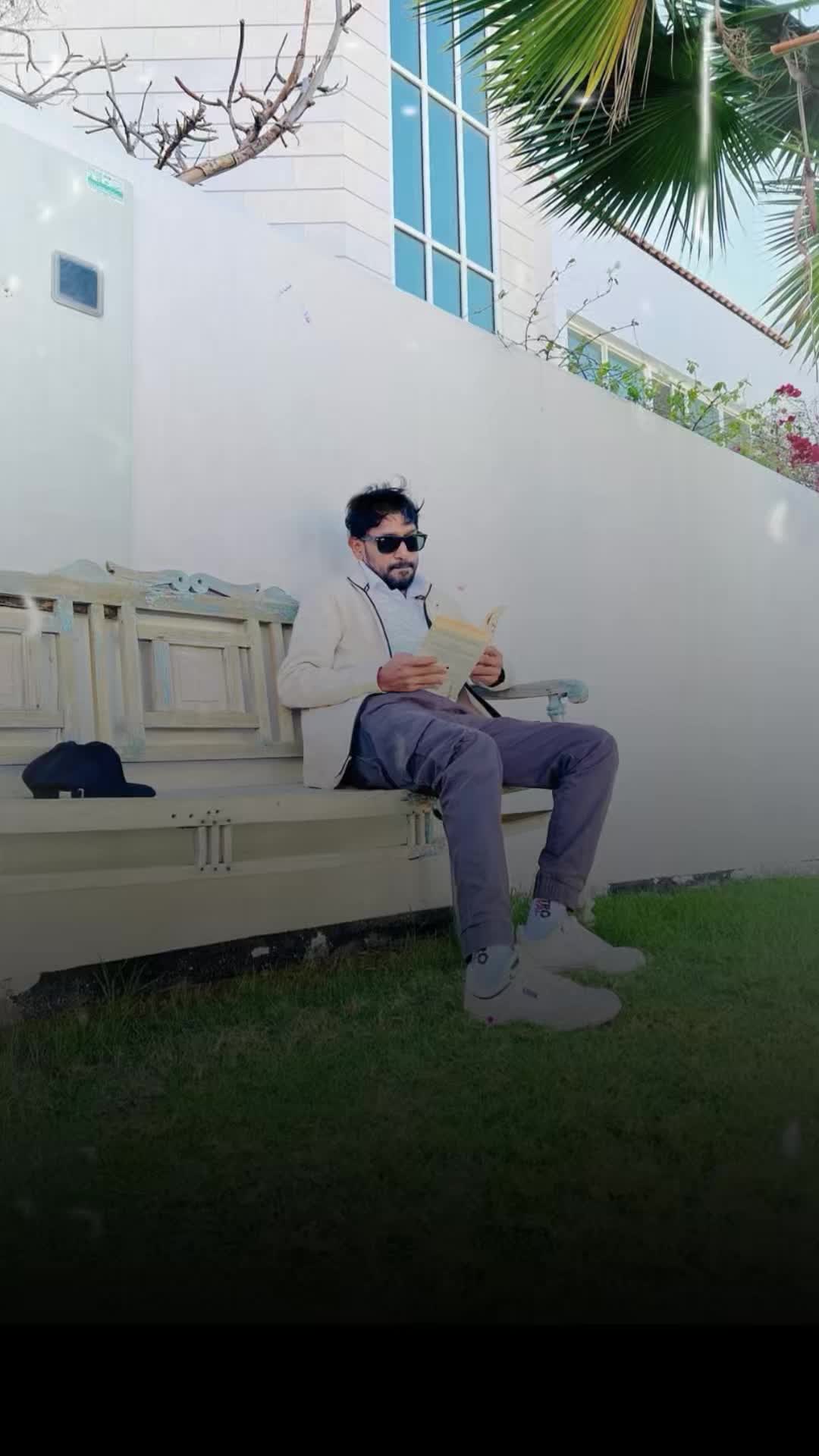 @Niroshan M
