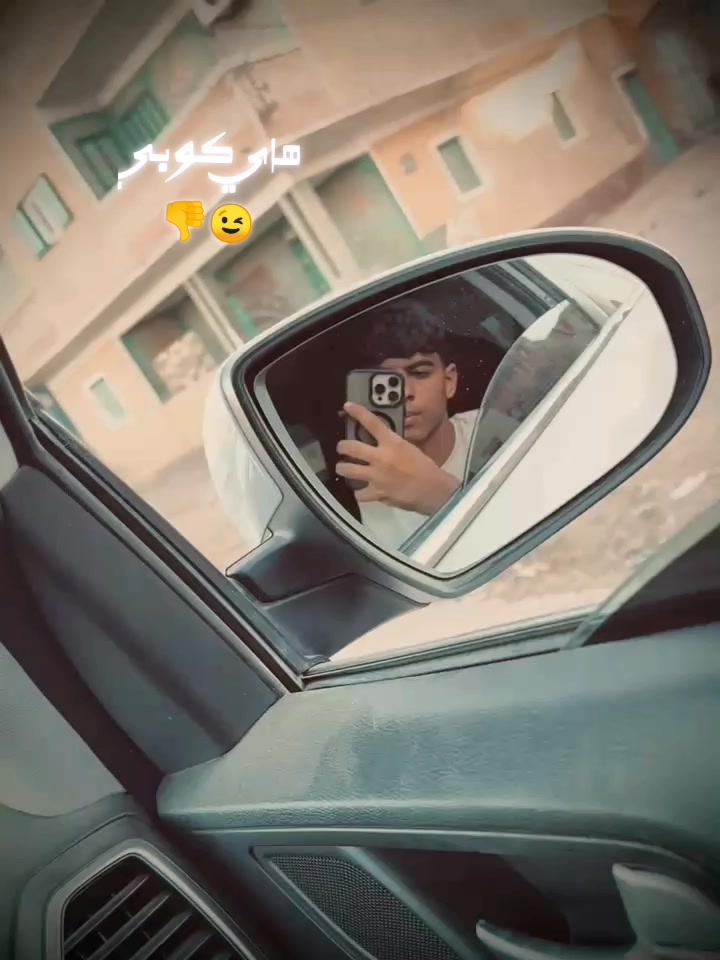 @🎭
