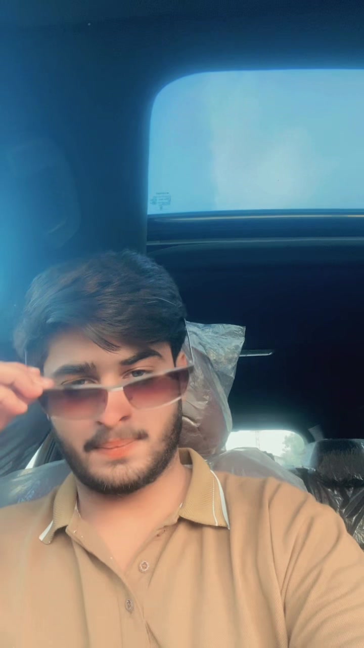 @ملک اذان♥️🦁