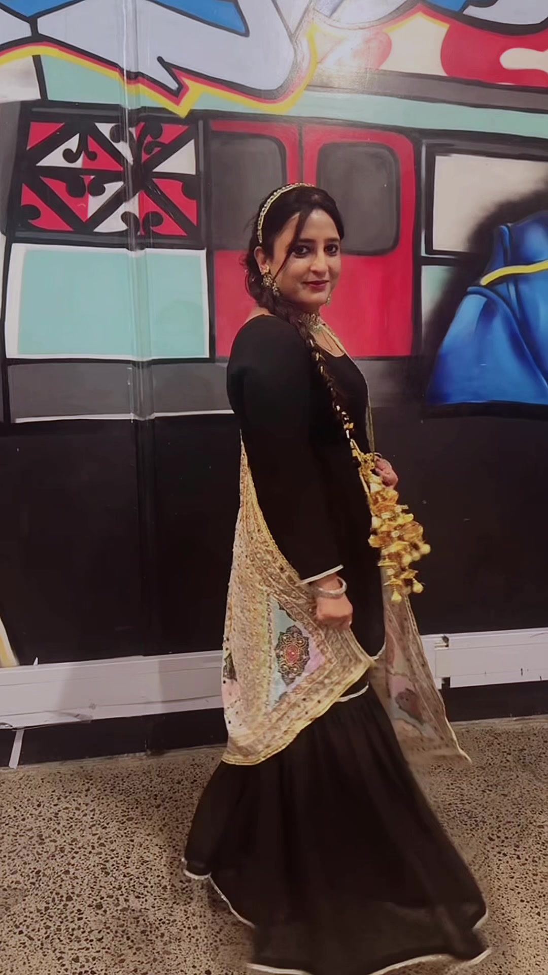 @Riya_Sardarni