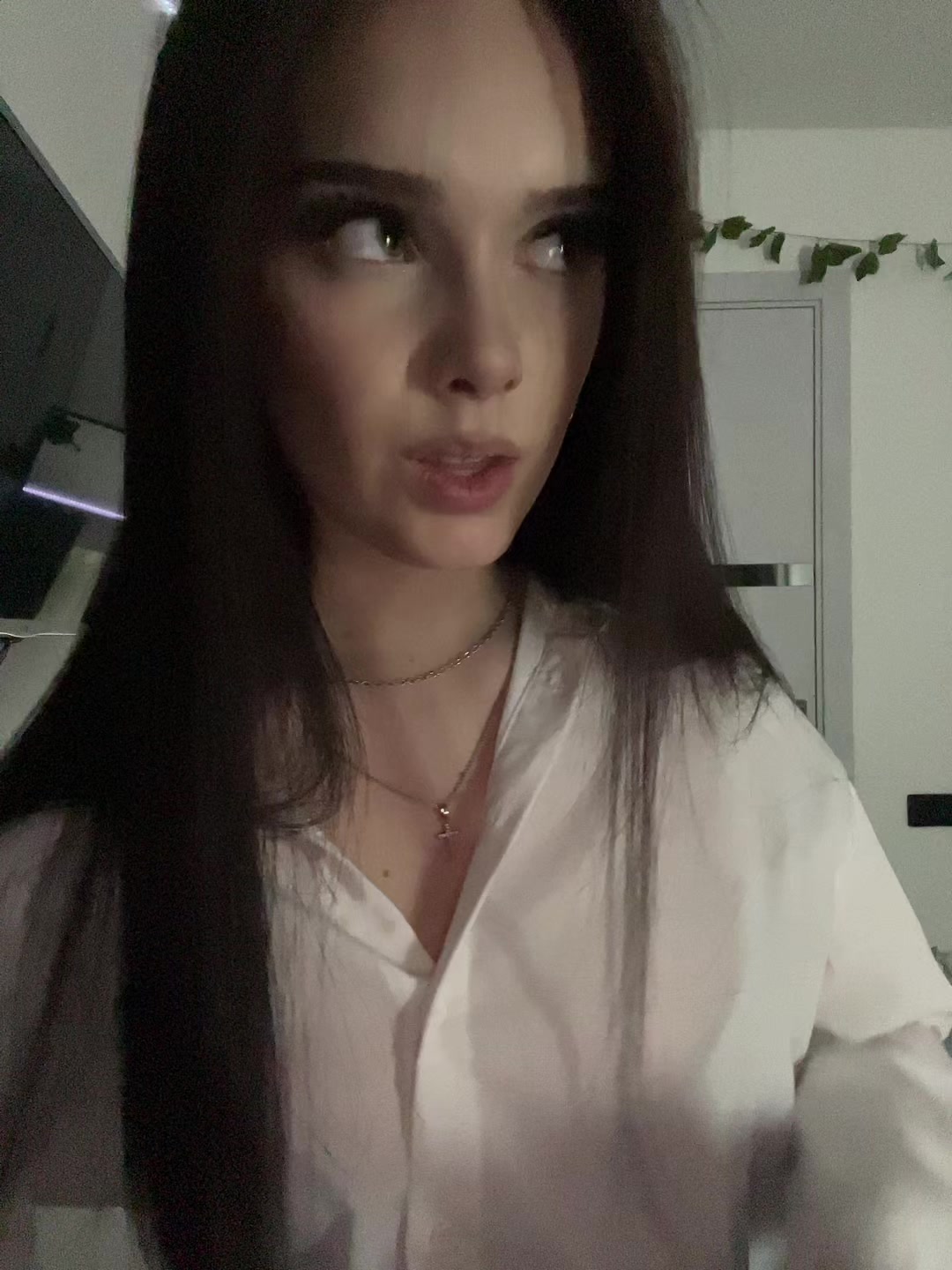 @бледная