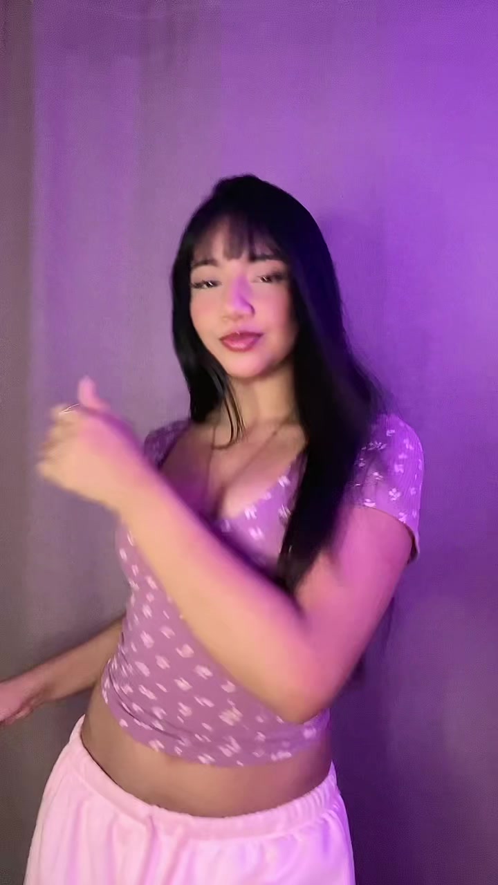 @Vayolett🍦