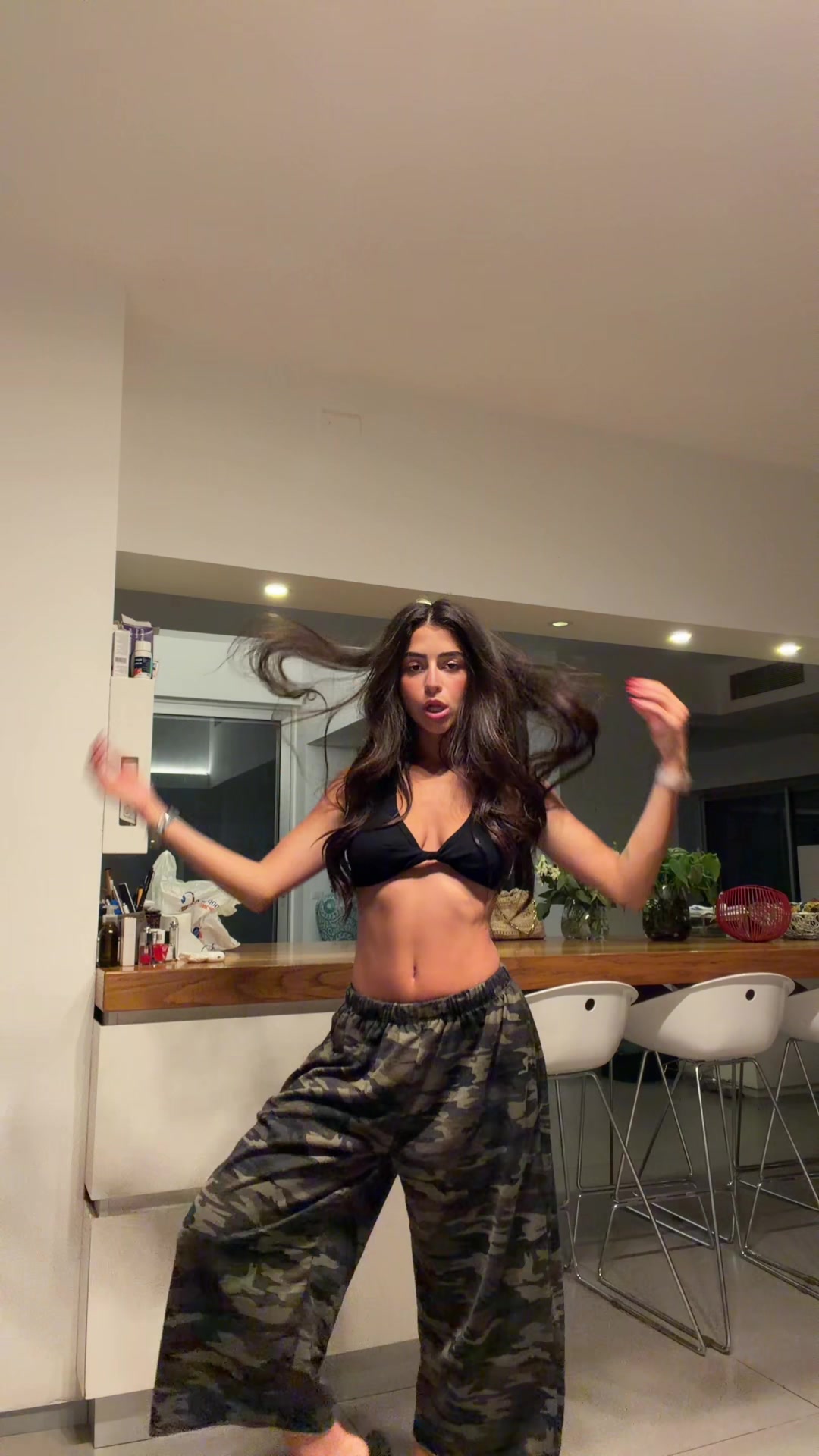 @liacohav
