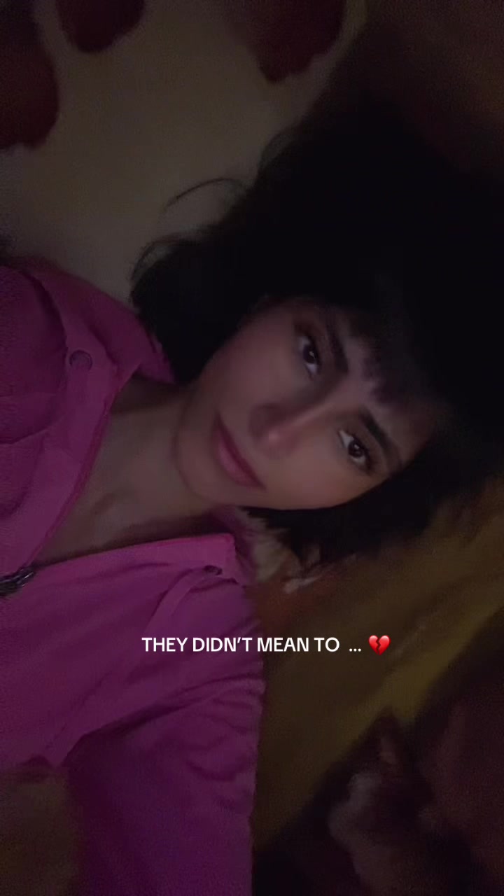 @𝑽𝒂𝒏𝒊🎀