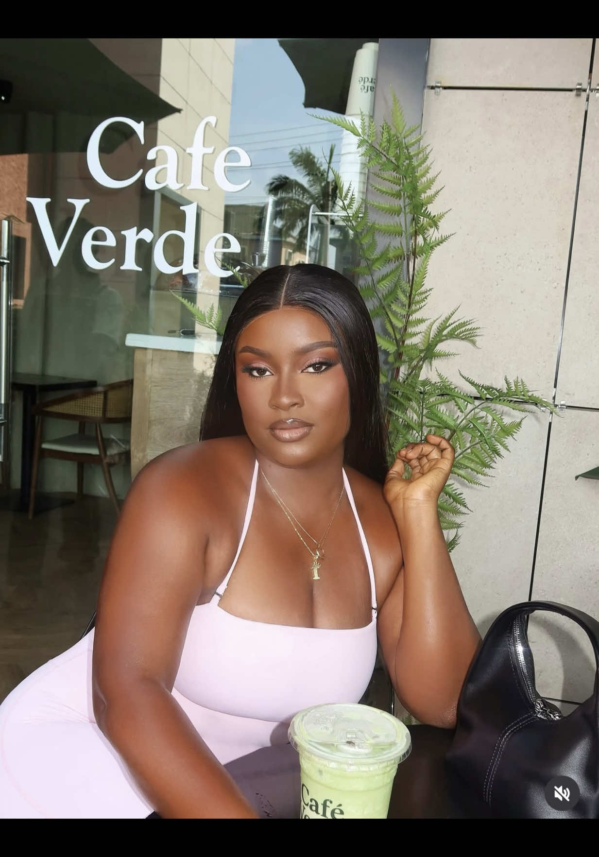@VEE SHOT IT 📸
