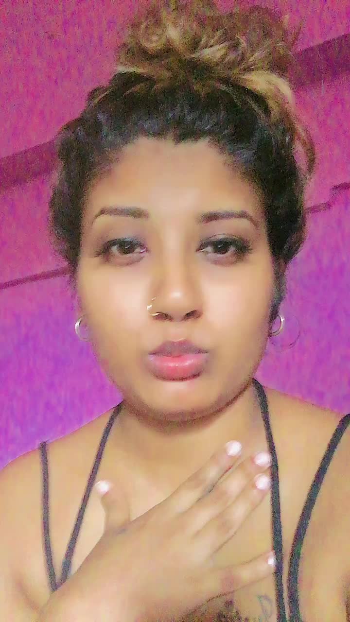 @Nia._🦋