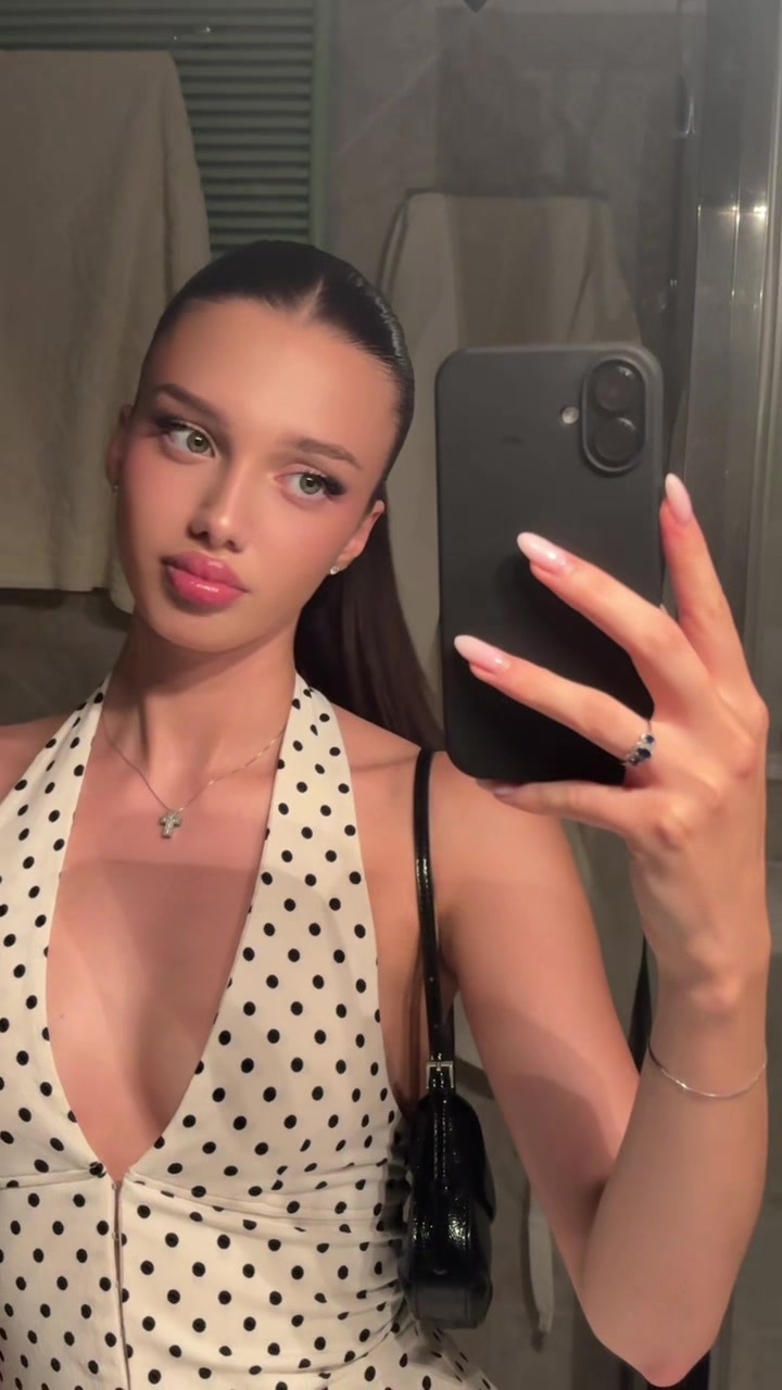 @Elisa