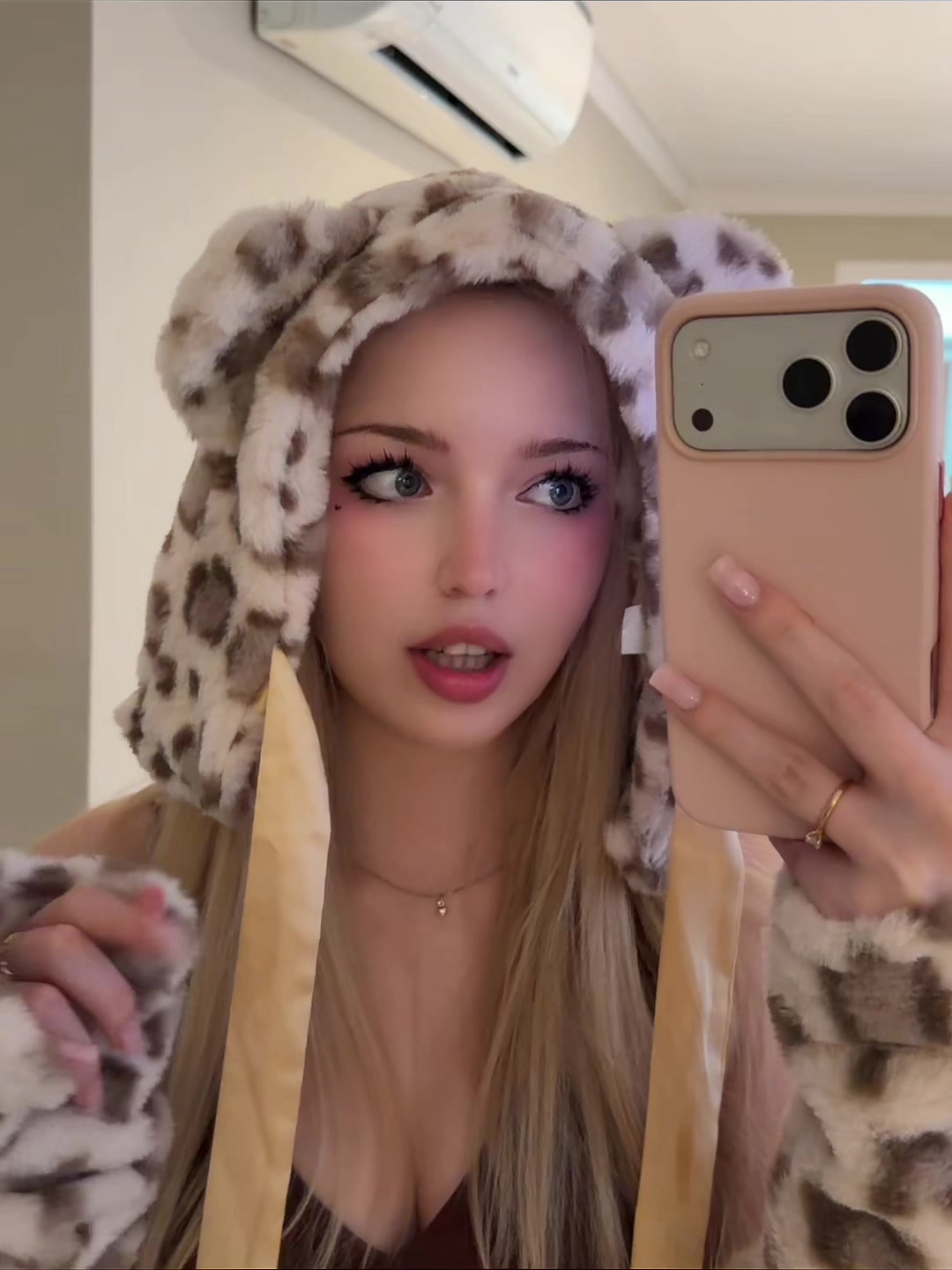 @jennyxxkitty