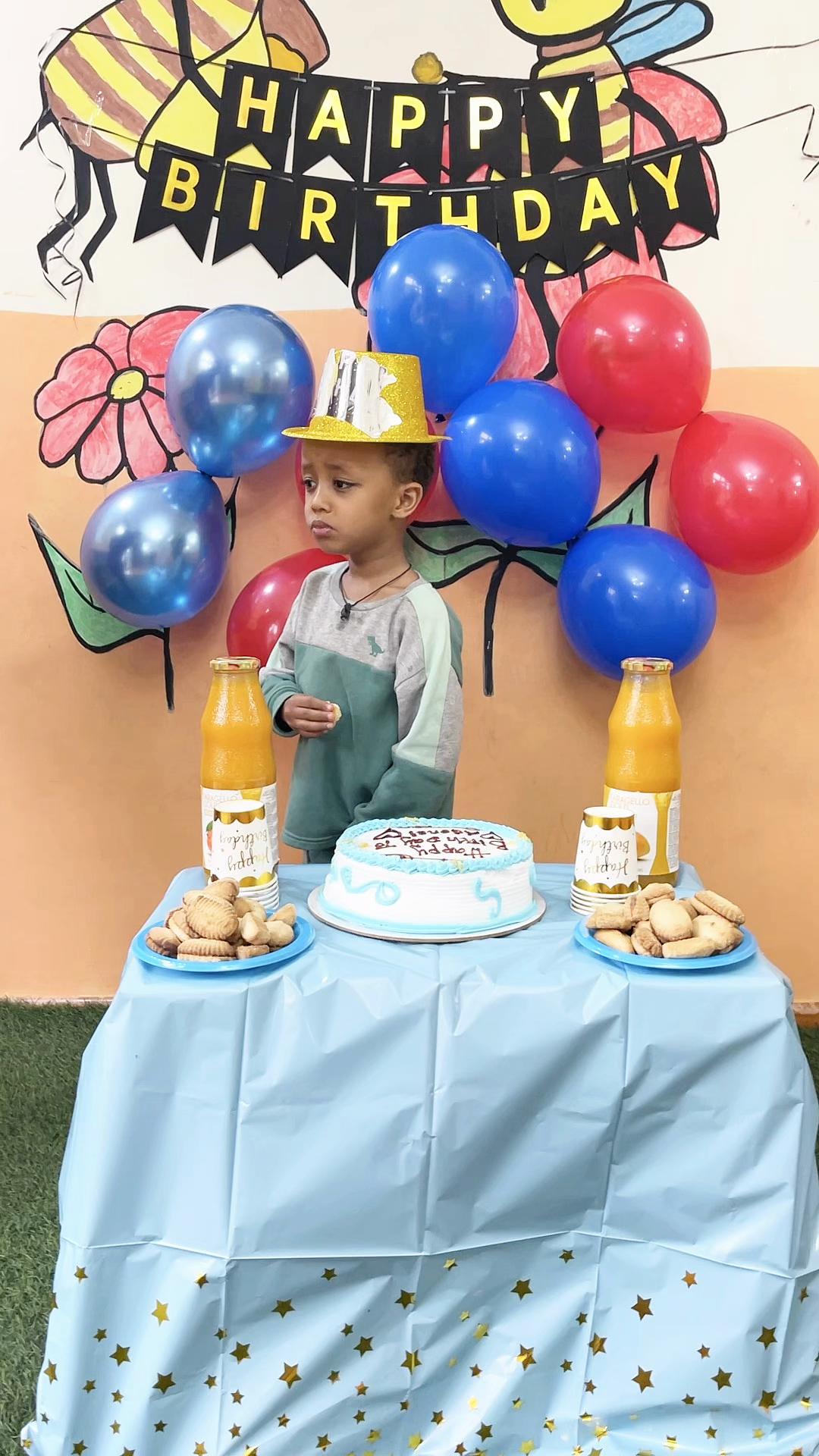 @Dora