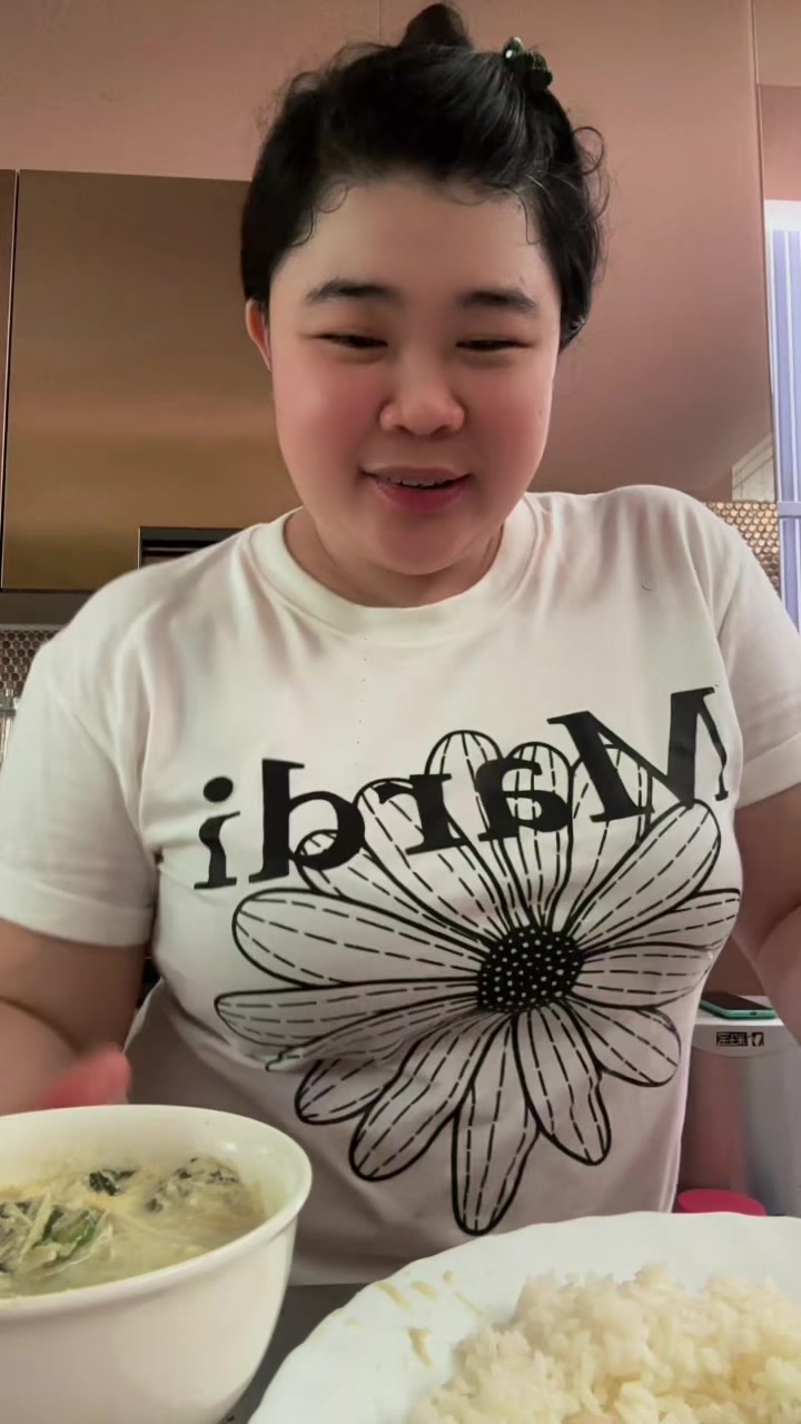 @lotlotjoy08