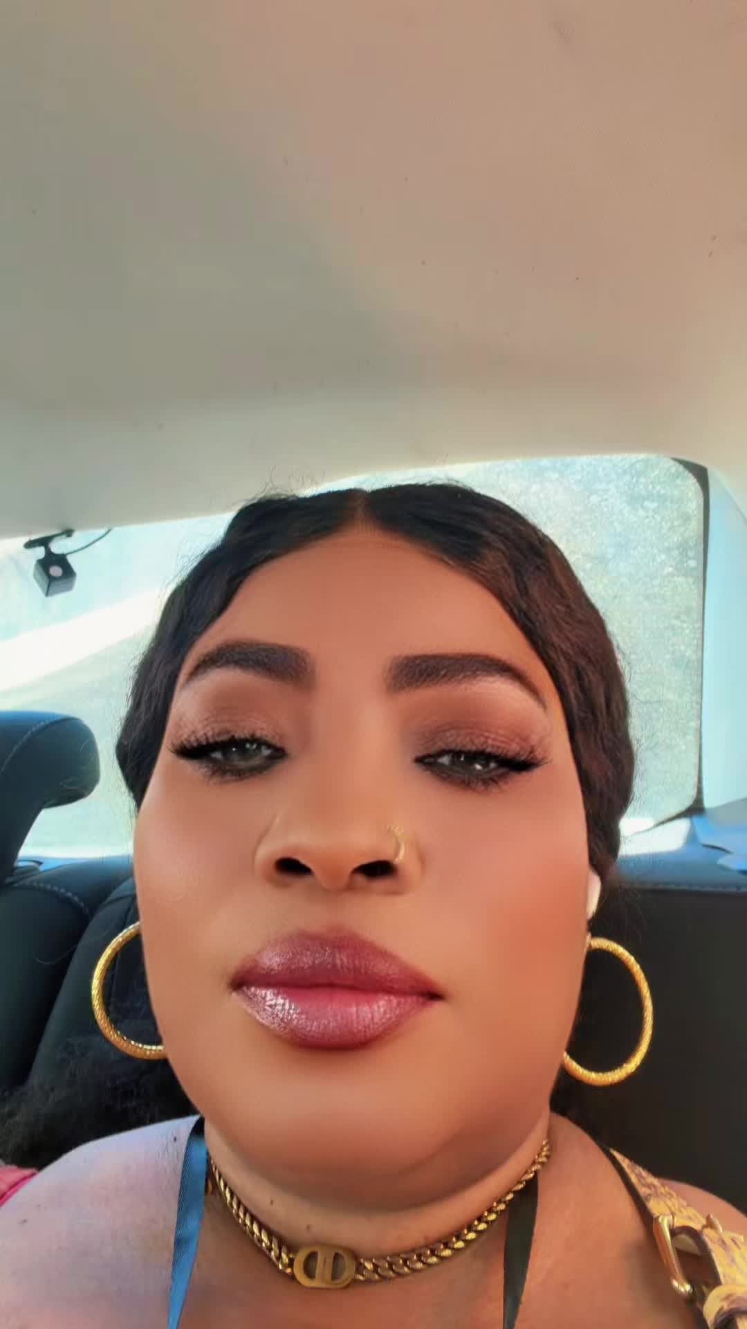 @Queen #Butterfily
