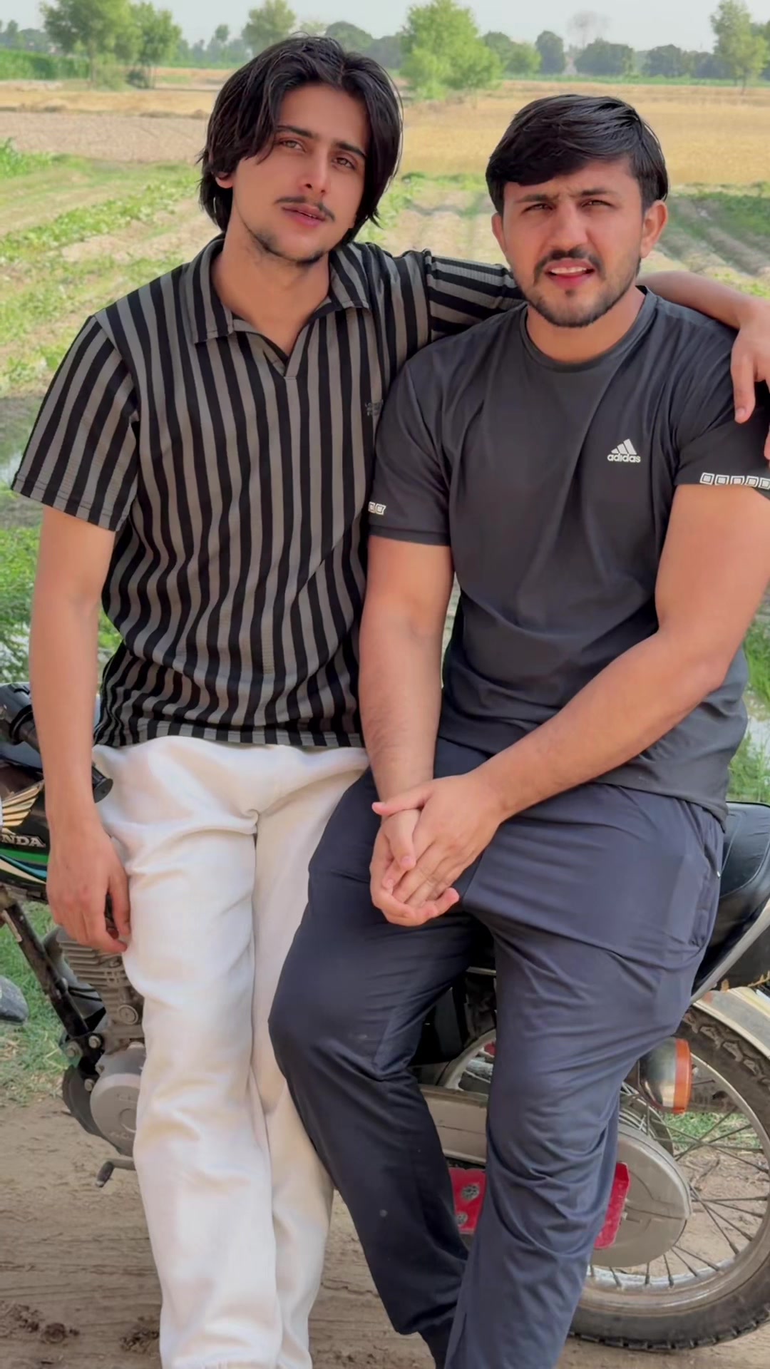 @عدیل گورایہ 🇬🇧