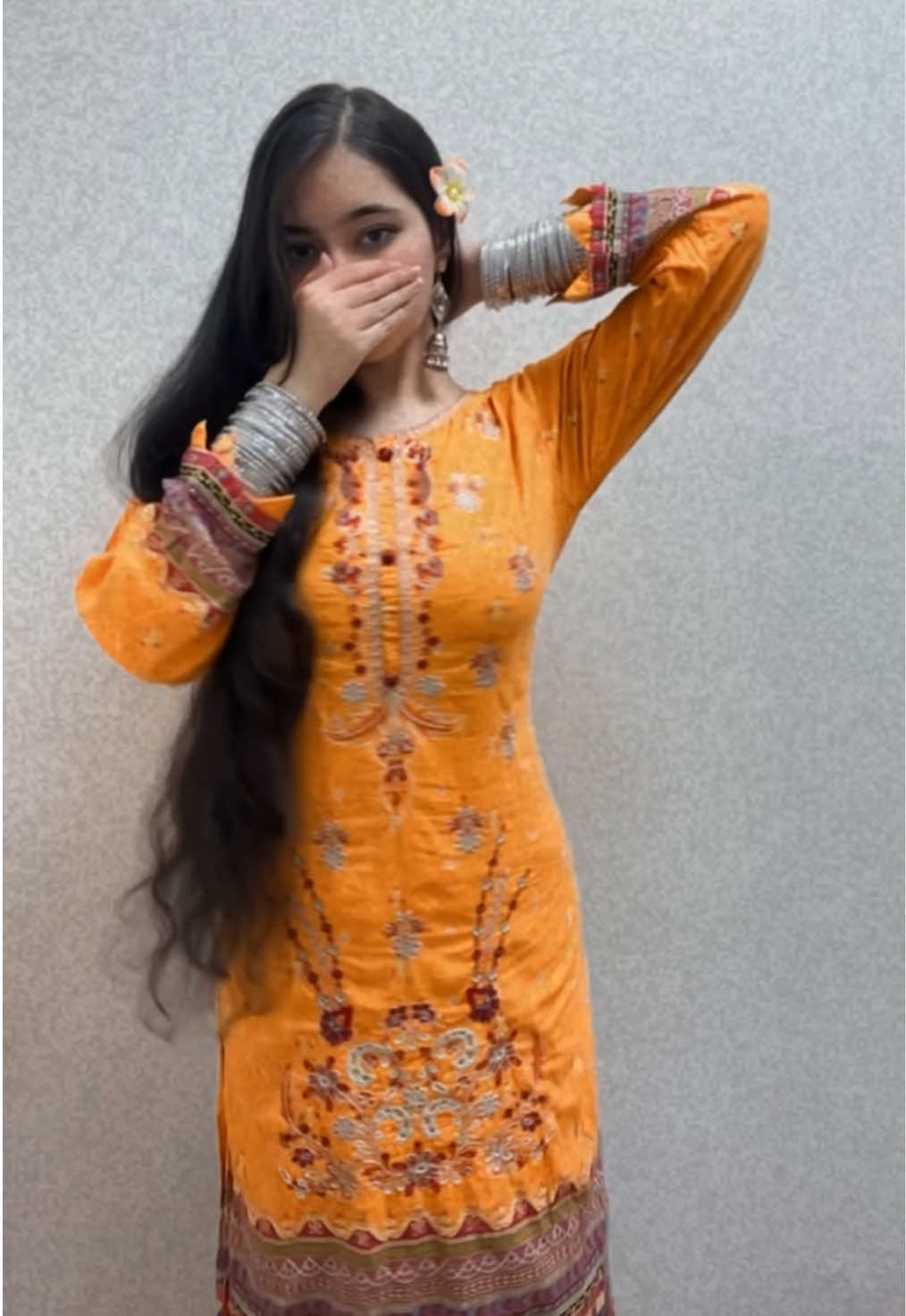 @Hibba chaudhary 🧁
