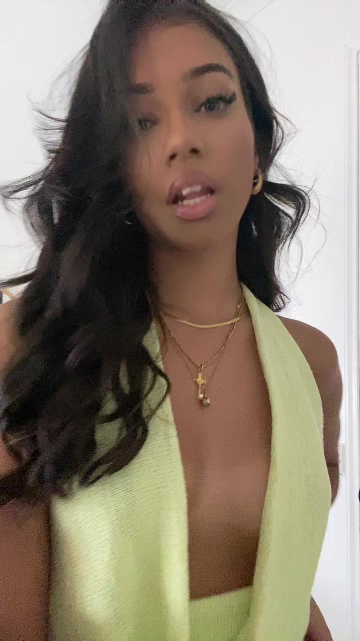 @️