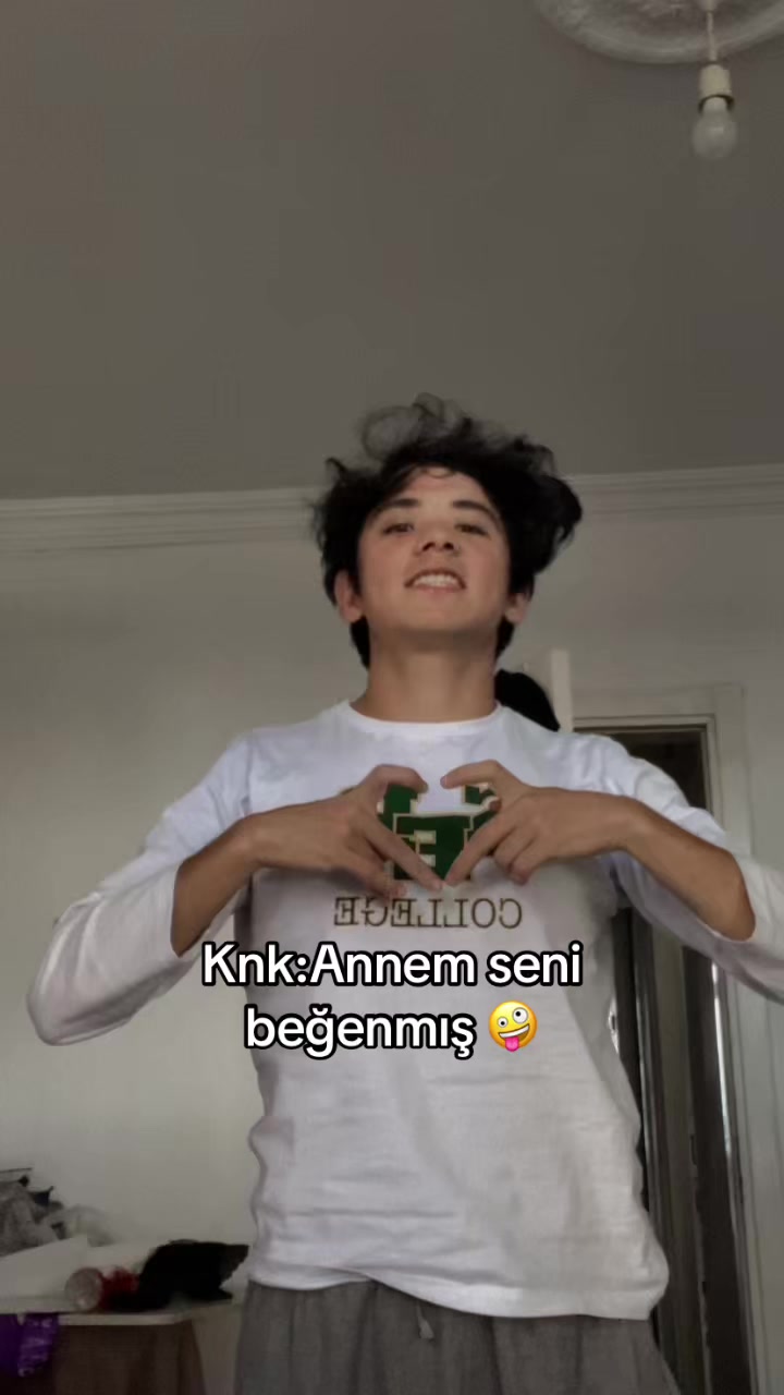 @Gamzeli kek 🎂