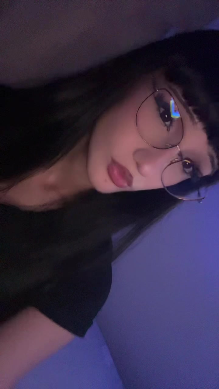 @кäја 🧛🏻