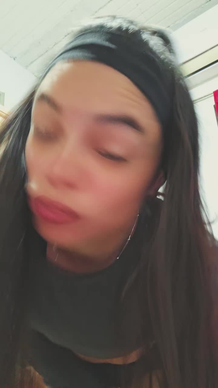 @yaque