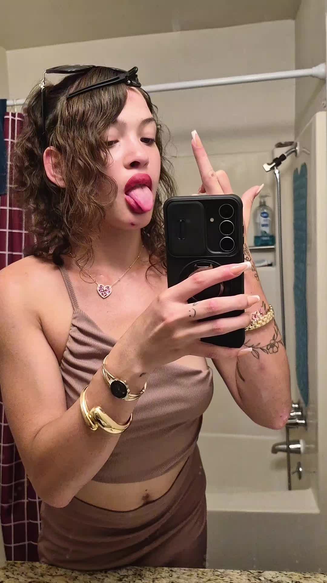 @MeMeTGoat😛