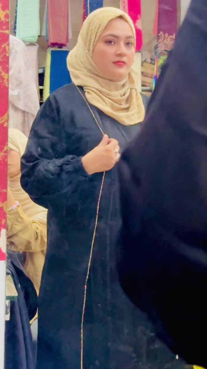 @പോന്നു മിന്നു