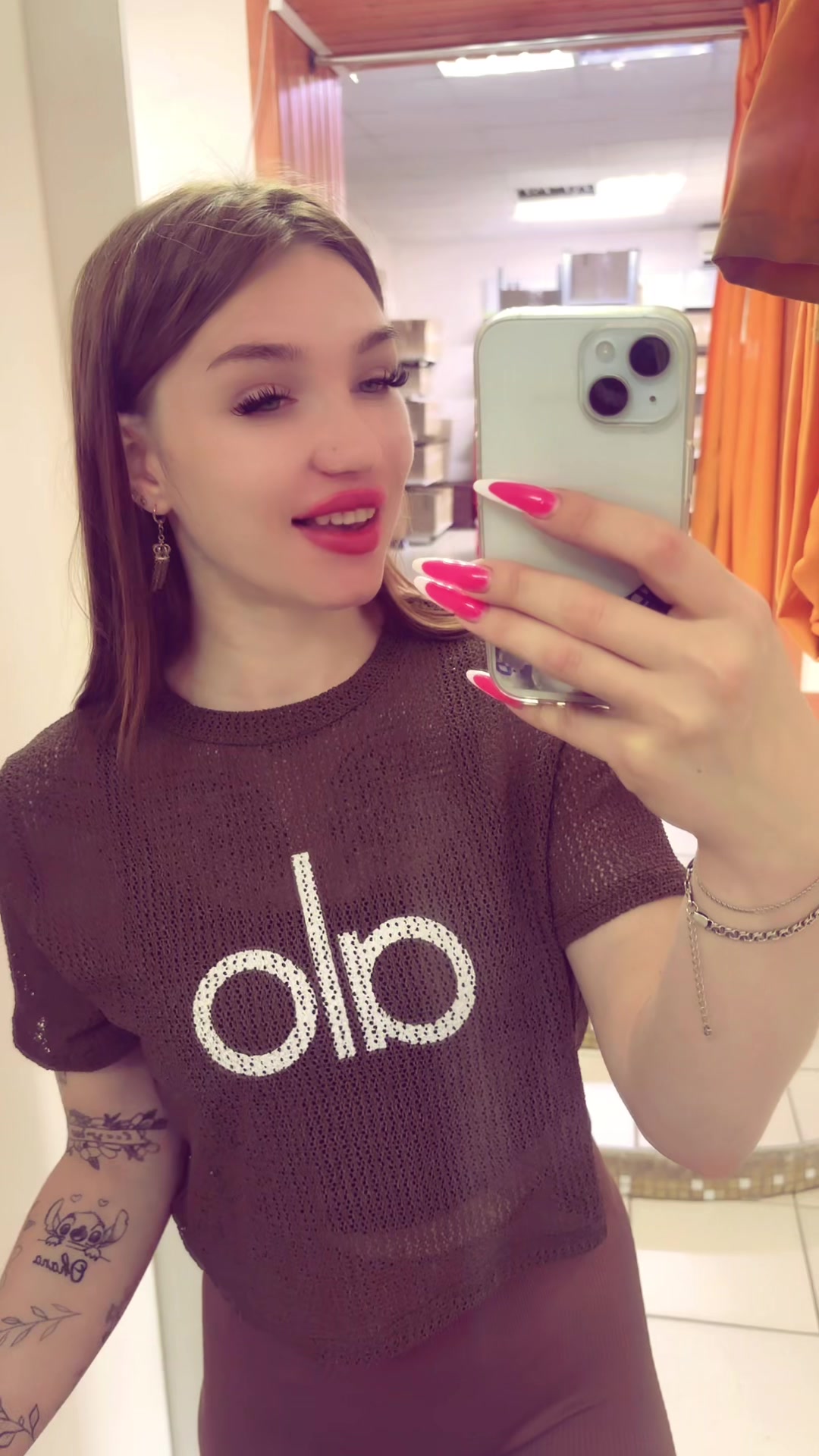 @Карамелька🍬
