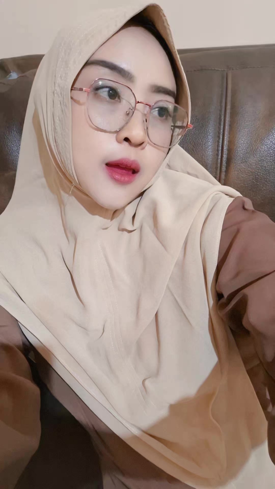 @Sofybintang