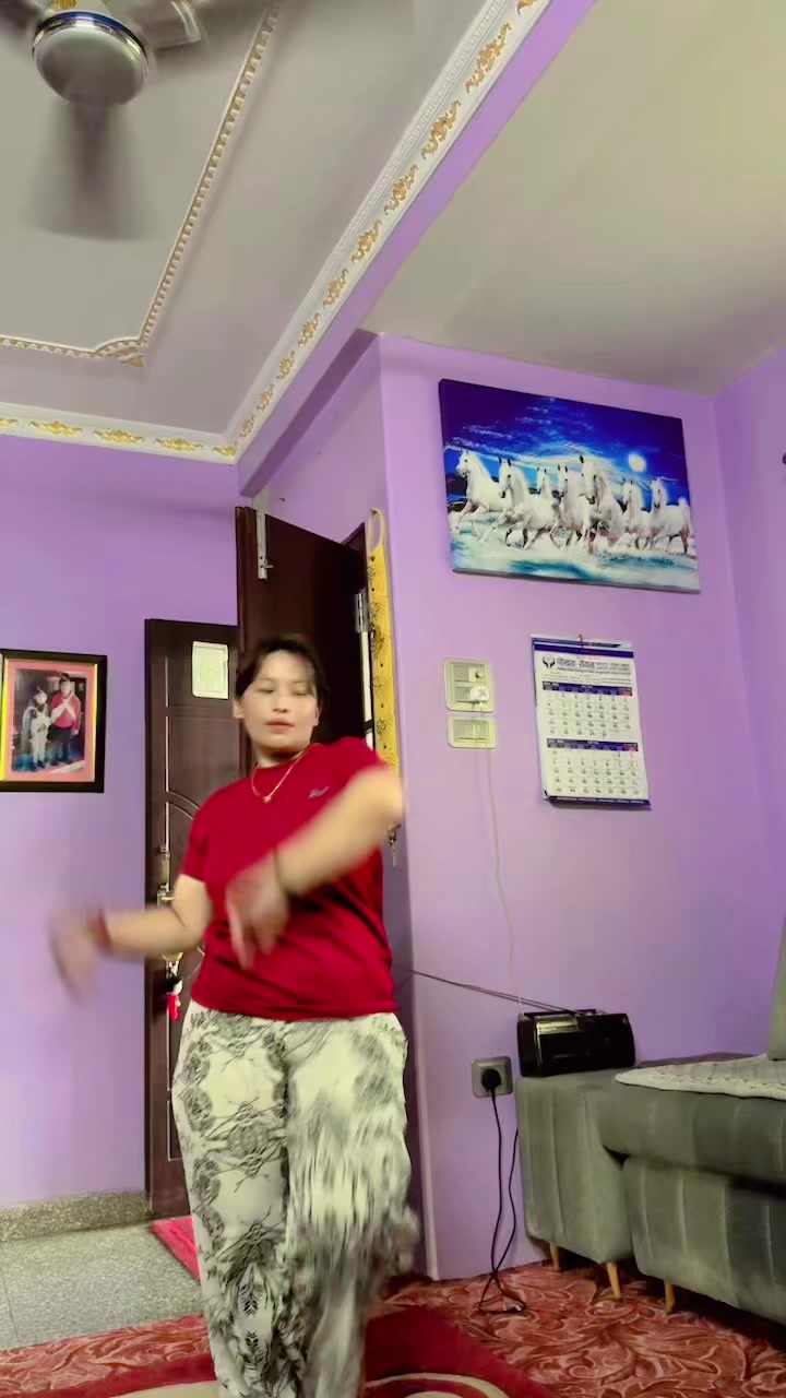 @बिना गुरुङ