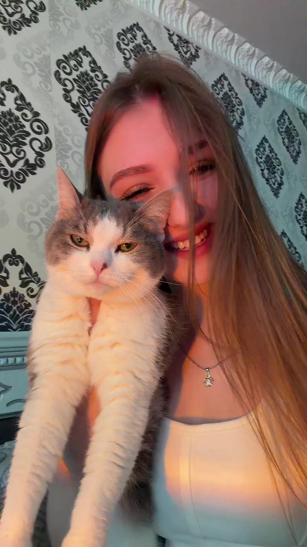 @аришка🧠