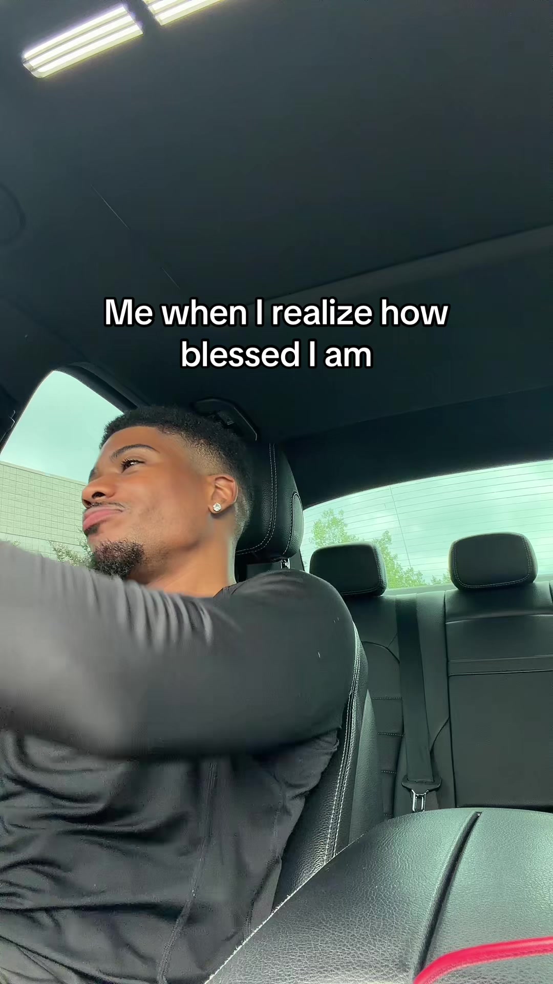 @TRAYMFNBILLS