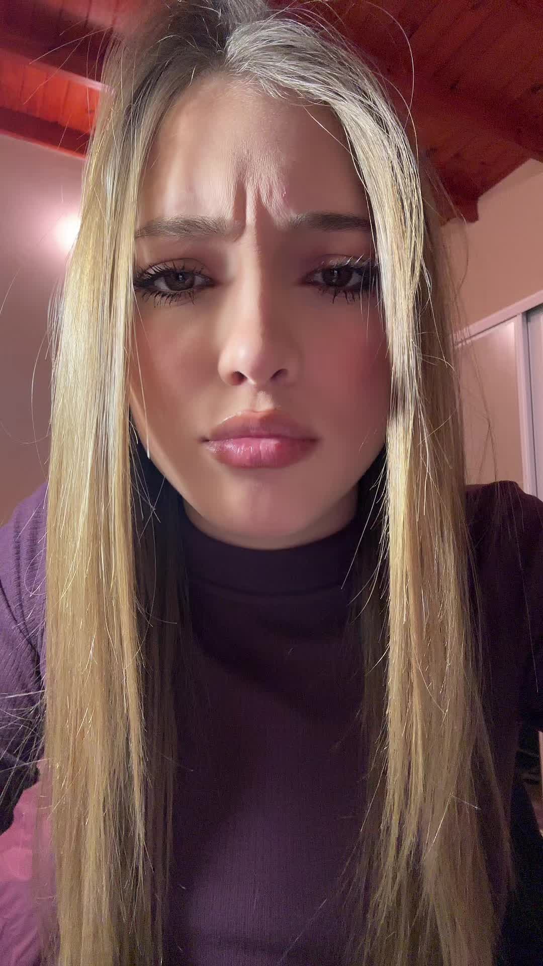 @𝑀𝒾𝒶𝒶👸🏼💋