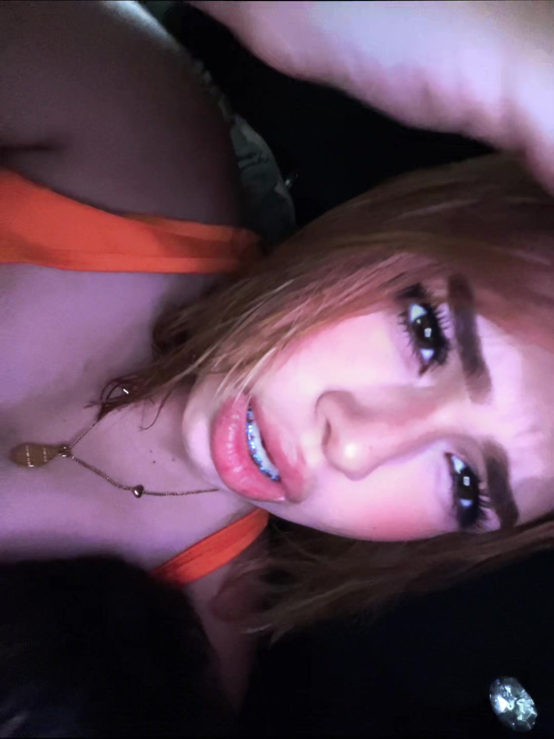 @???