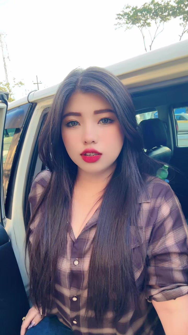 @🌺 Khin Kyae Hmone San 🌺