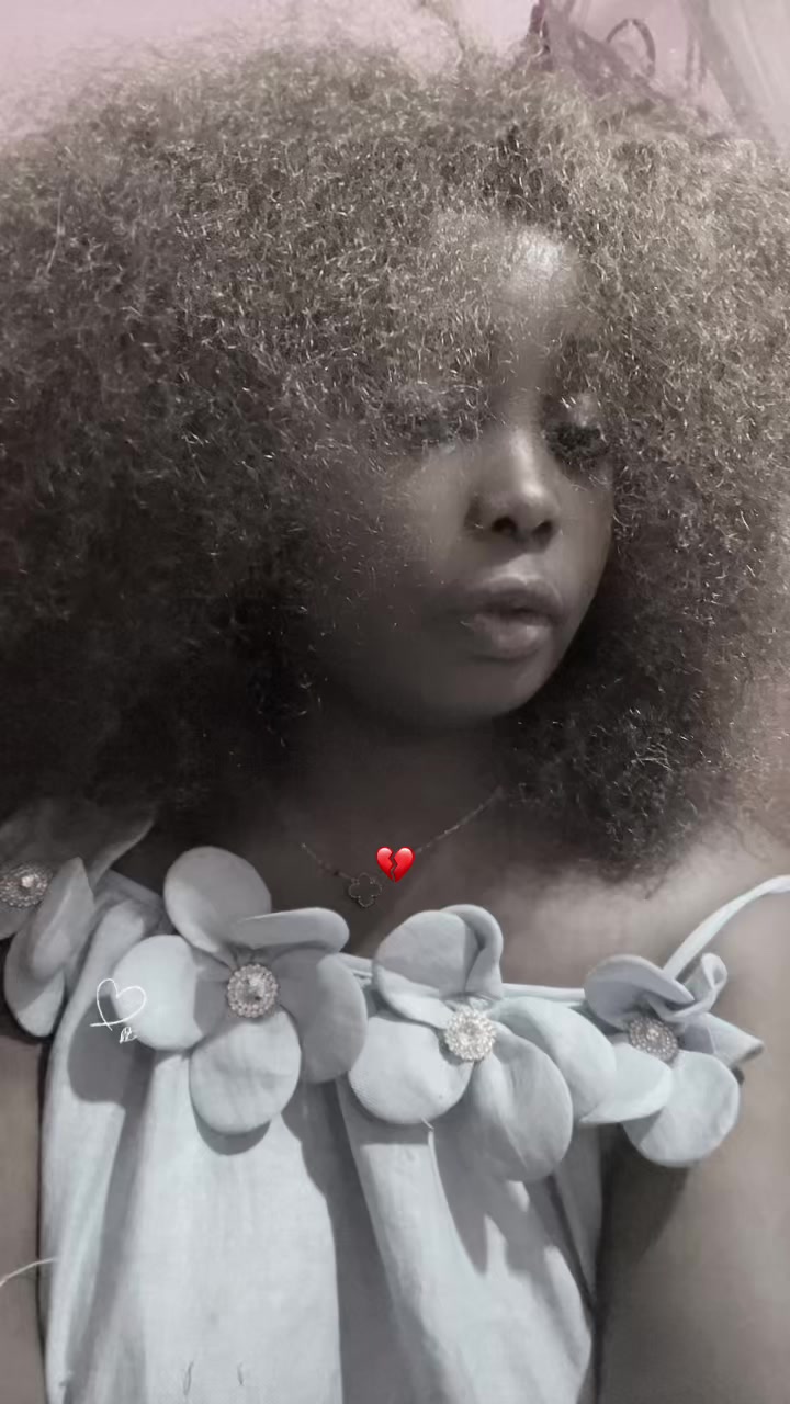 @𝓐𝓷𝓪&iuml;𝓼🧚&zwj;♀️❤️🇨🇲