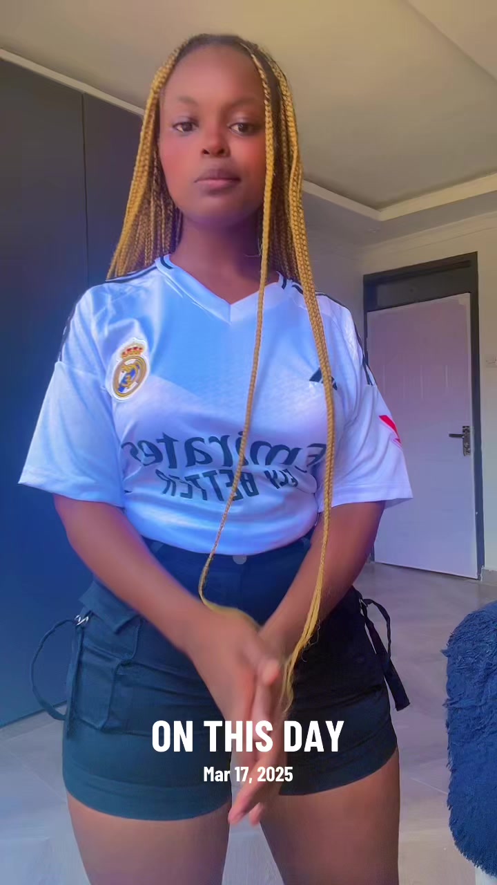 @Miss♌️Cute Kay🤎🩶