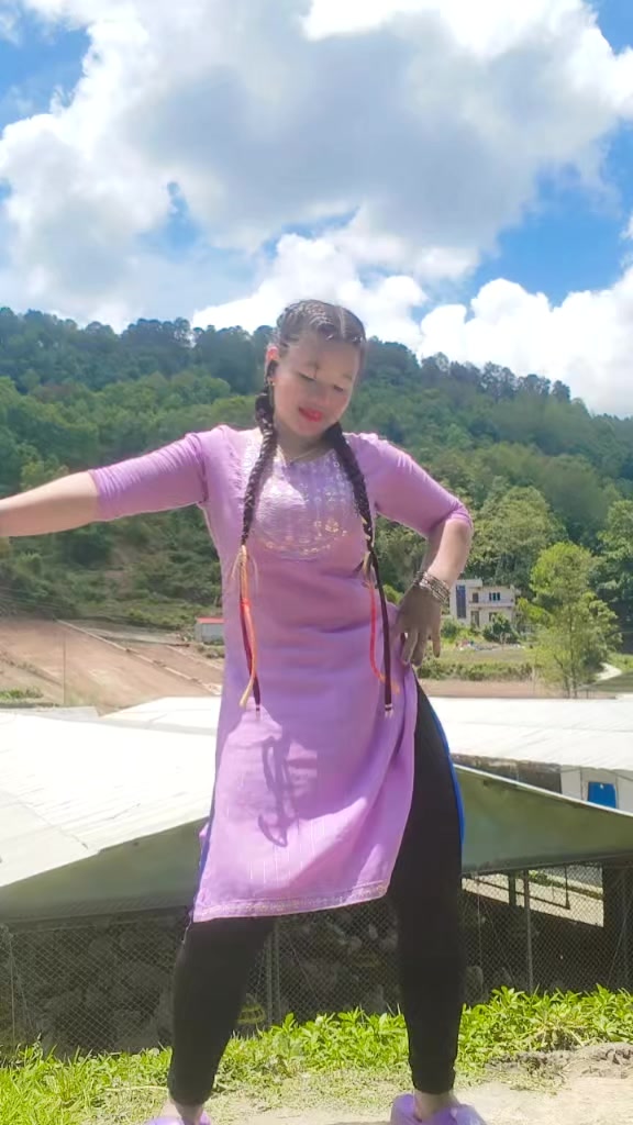 @☦️सोफिया चेपाङ्ग🇳🇵