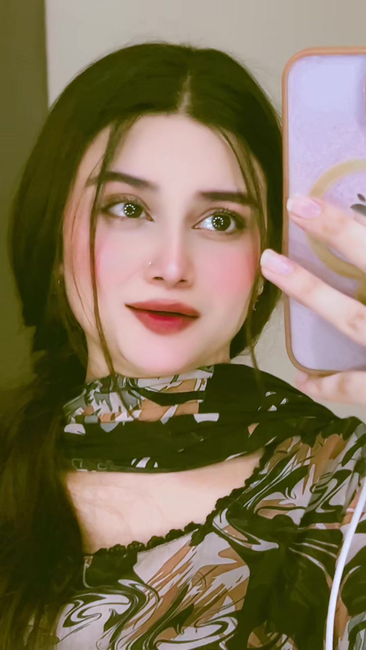 @Emaan🕊️✨