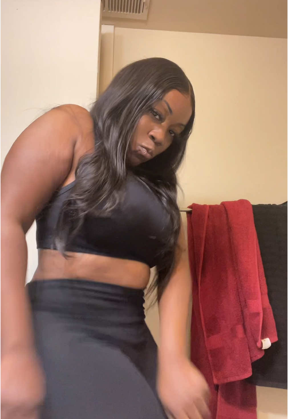 @Neishahamilton